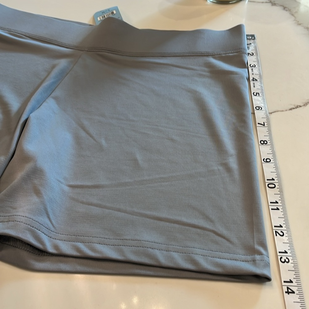 NWT 2 Bike Shorts. Grey & Black. Lots of Spandex. So Sporty & Bold Spirit - Picture 13 of 16